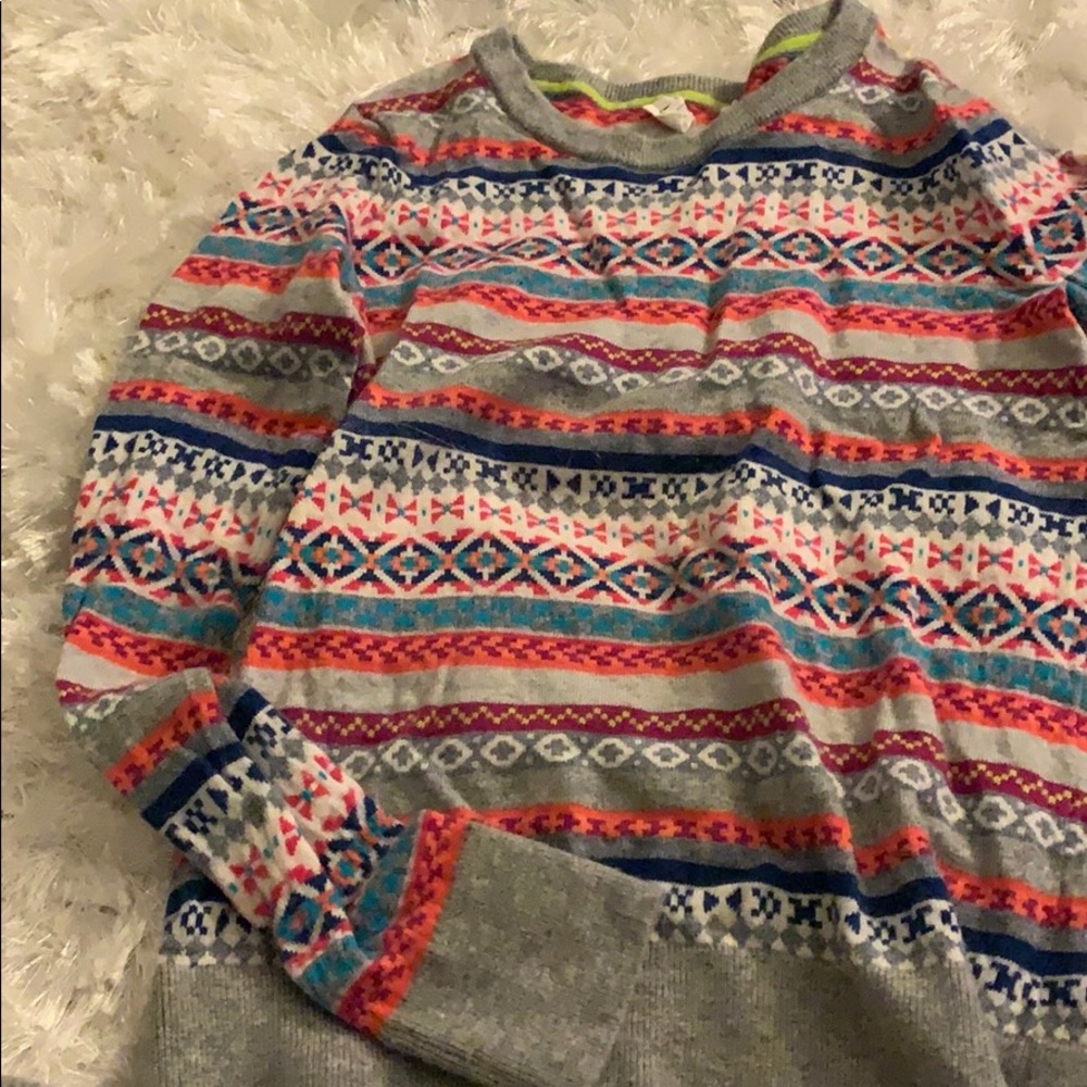 mixed colored sweater, long sleeve